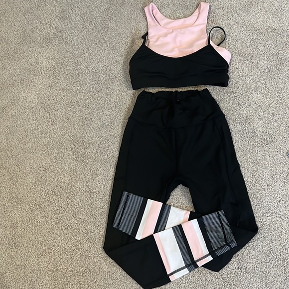 Sarah’s Day x White Fox Set - Picture 4 of 6